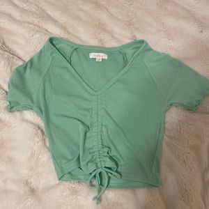 Super nice material top.